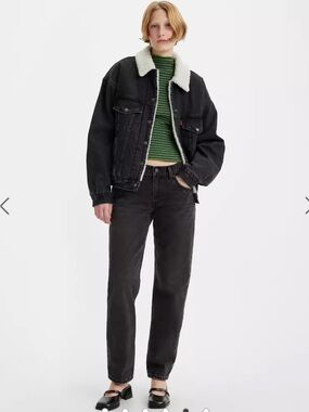 Women’s Levi’s Middy Straight Leg Jeans